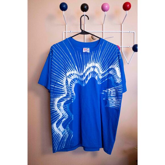 Vintage Single Stitch Blue Hanes T-Shirt – White Wave Graphic Sunburst Design - Picture 1 of 5